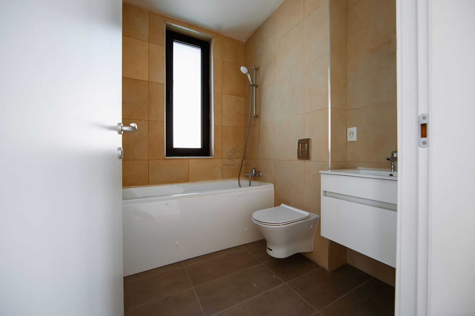 VILA SUPERBĂ CU 4 DORMITOAARE ȘI PISCINA LA INCHIRIERE - Poză 10