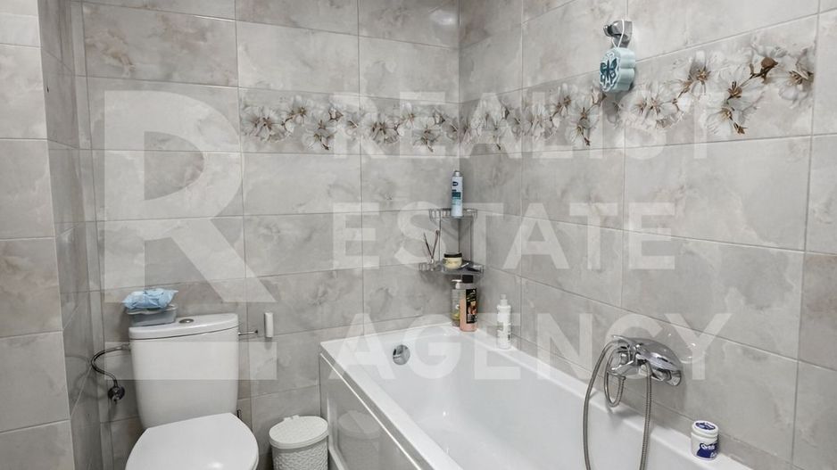 Vânzare, apartament cu 3 camere în zona Militari Residence - Poză 14