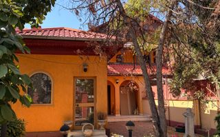 Vilă de vânzare în Sector 4 - 323 mp utili - 10 camere - Giurgiului - Poză 2