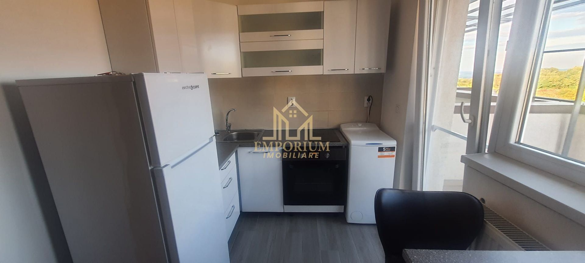 2 camere decomandate, Modern, AC, Parcare, Buna Ziua, zona Autoworld - Poză 5
