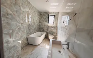 Casă premium de vânzare în zona Miorița - Poză 15