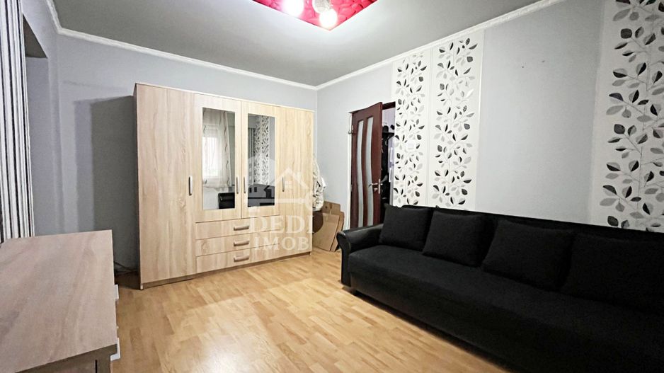 Apartament cu 2 camere de vanzare zona Rogerius, Oradea - Poză 1