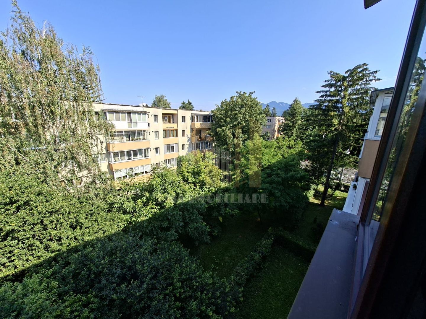 Apartament 2 camere semidecomandat Zizinului Brasov - Poză 9