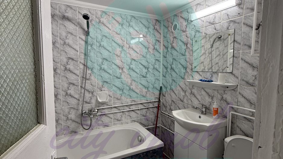 "Casa bunicii" la vanzare in zona Vatra Luminoasa - Poză 11