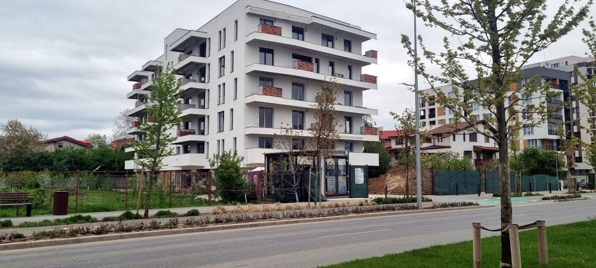 Locuințe Noi cu Parcare – Studiouri & 2 Camere - Poză 2