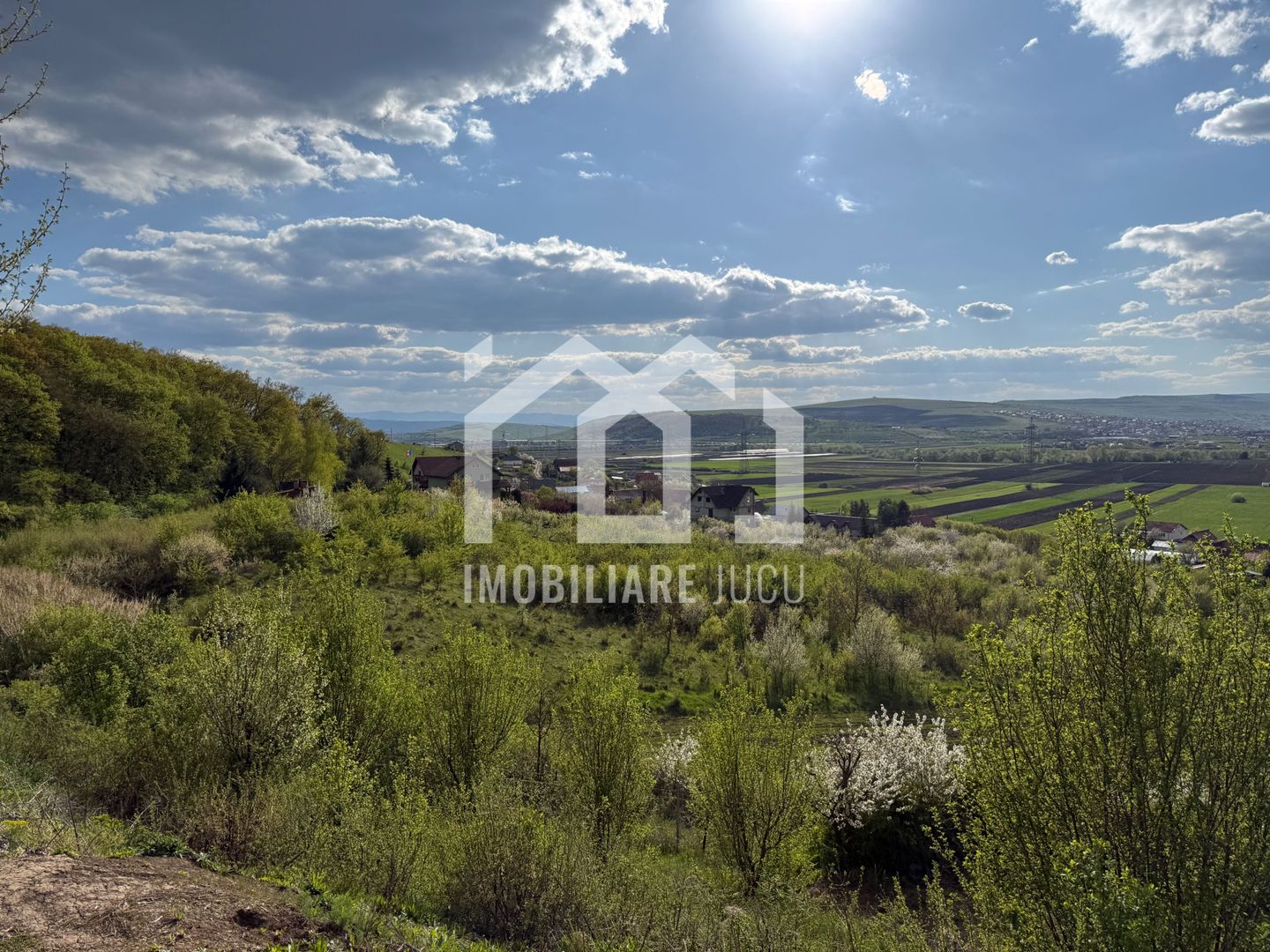 Teren intravilan – 1.450 mp | Jucu de Sus, marginea pădurii - Poză 1