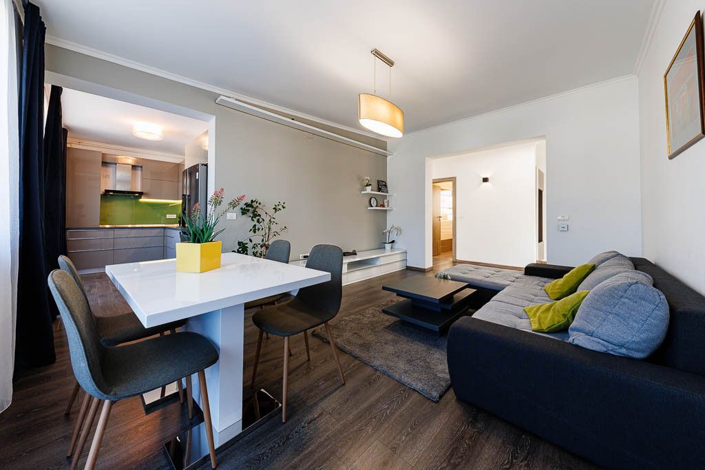 Apartament spatios, luminos,4 camere, zona Braytim, Comision 0 - Poză 1