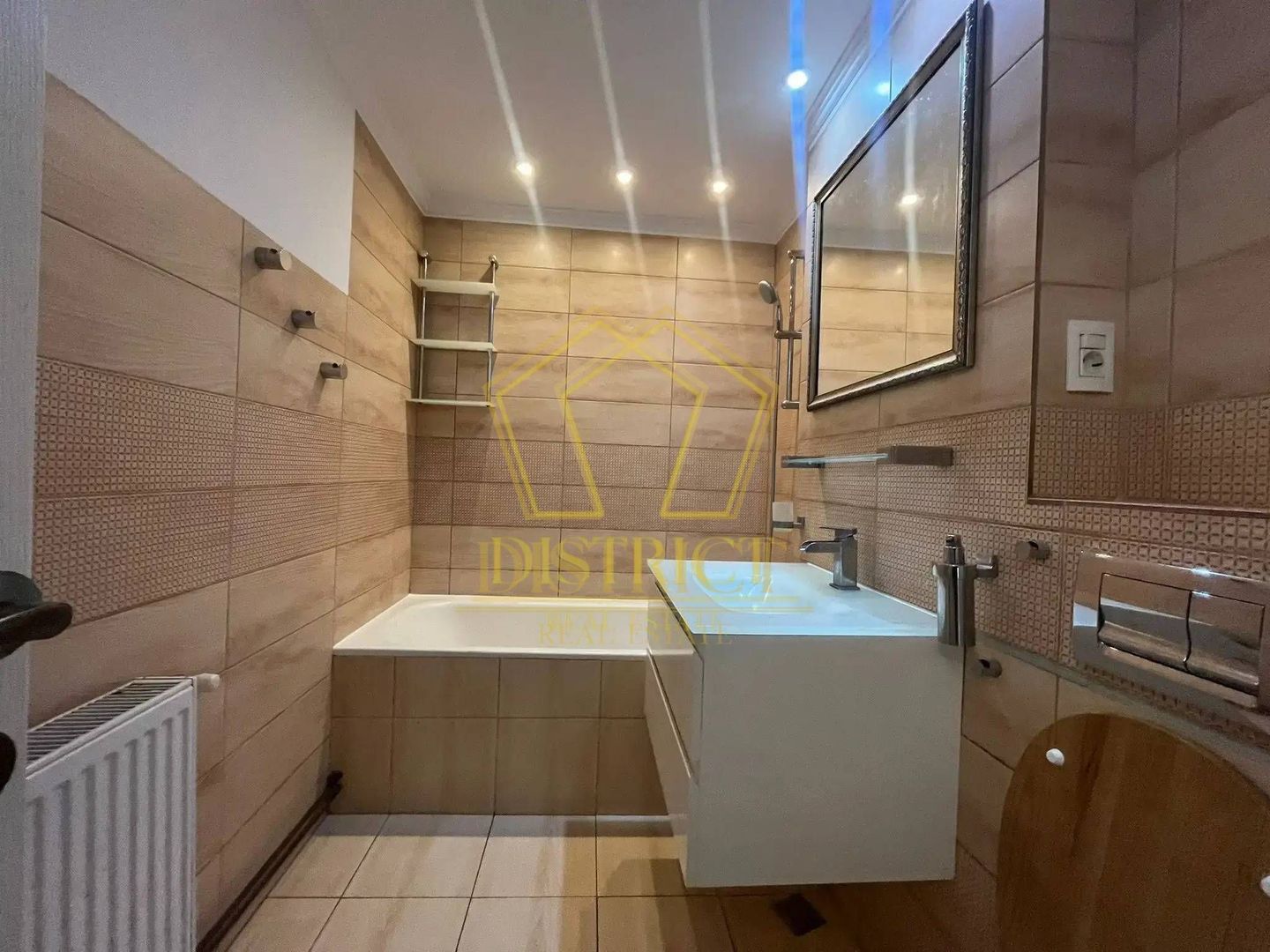 Apartament spatios cu 2 camere | Freidorf - Poză 5