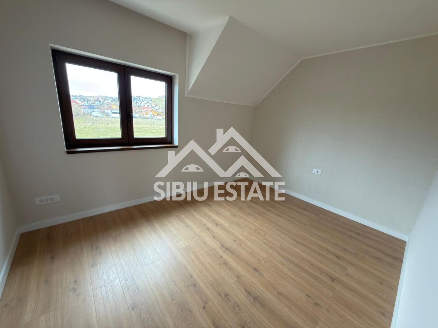 Casa Duplex finisata la cheie,Sura Mare, Sibiu - Poză 6