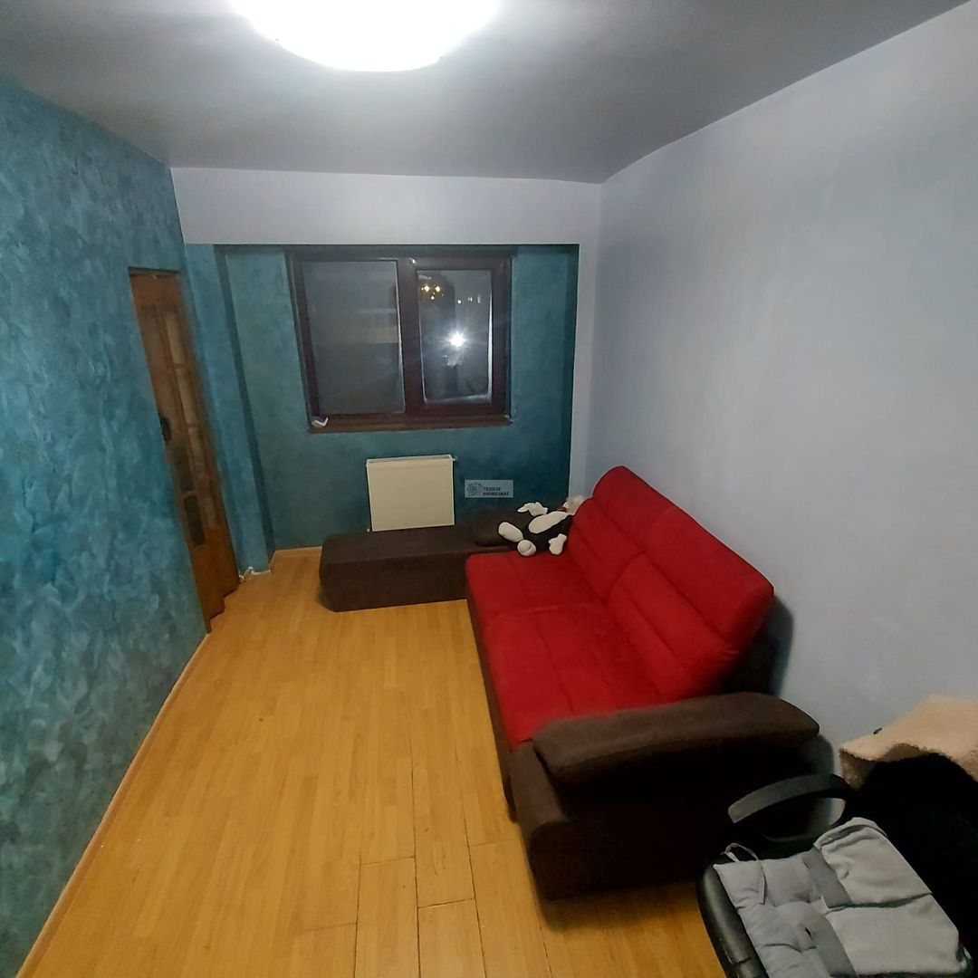 De vanzare 4 camere/97 mp utili/Scoala 10/Focsani/et 3/4 - Poză 3