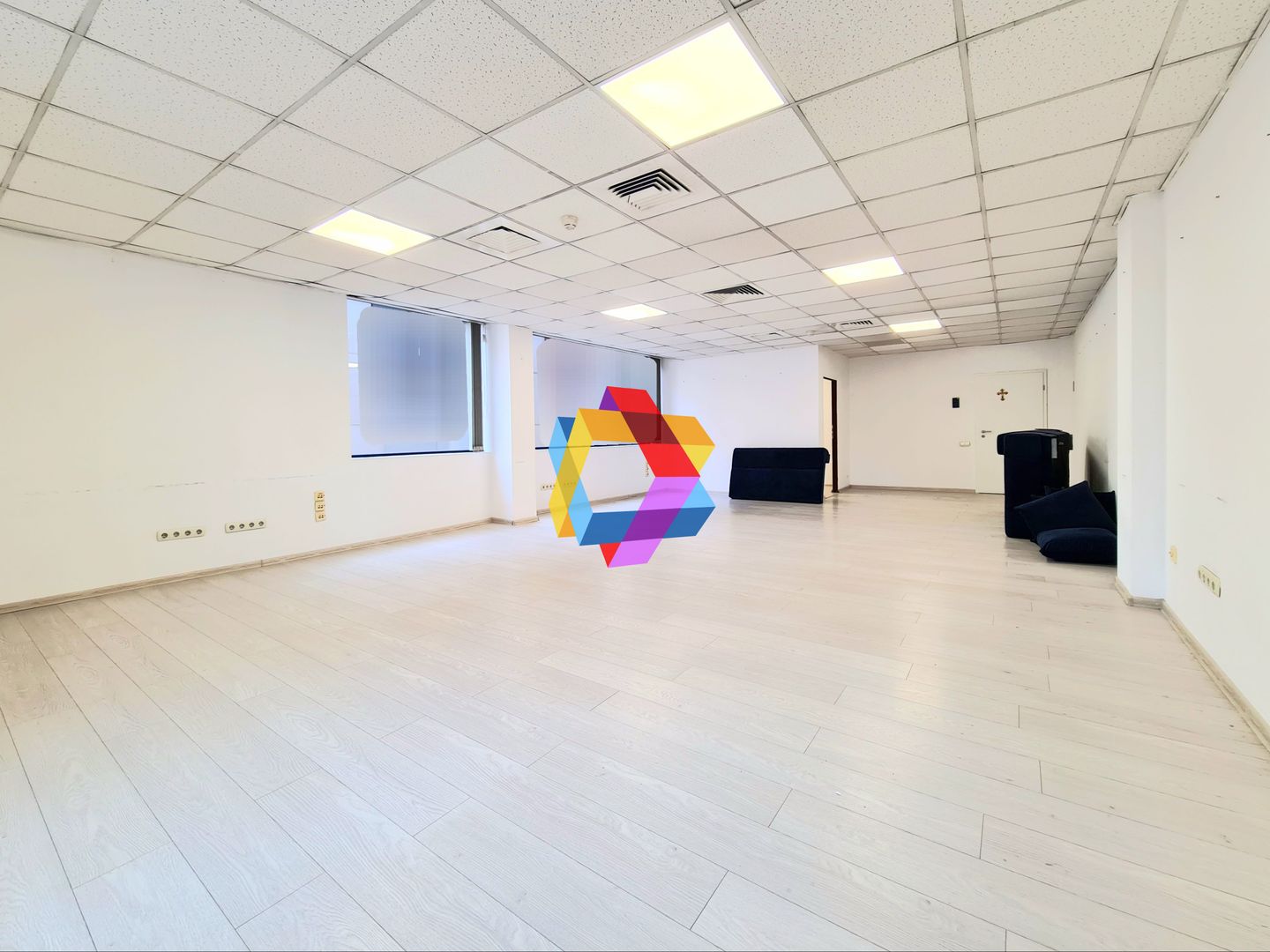 Spatiu birouri de închiriat Brasov - 84 mp # spatii-comerciale-brasov.ro - Poză 2