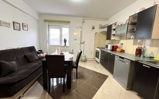 Apartament cu 2 Camere, Bloc cu Lift, Zonă Ultracentrală - Poză 2
