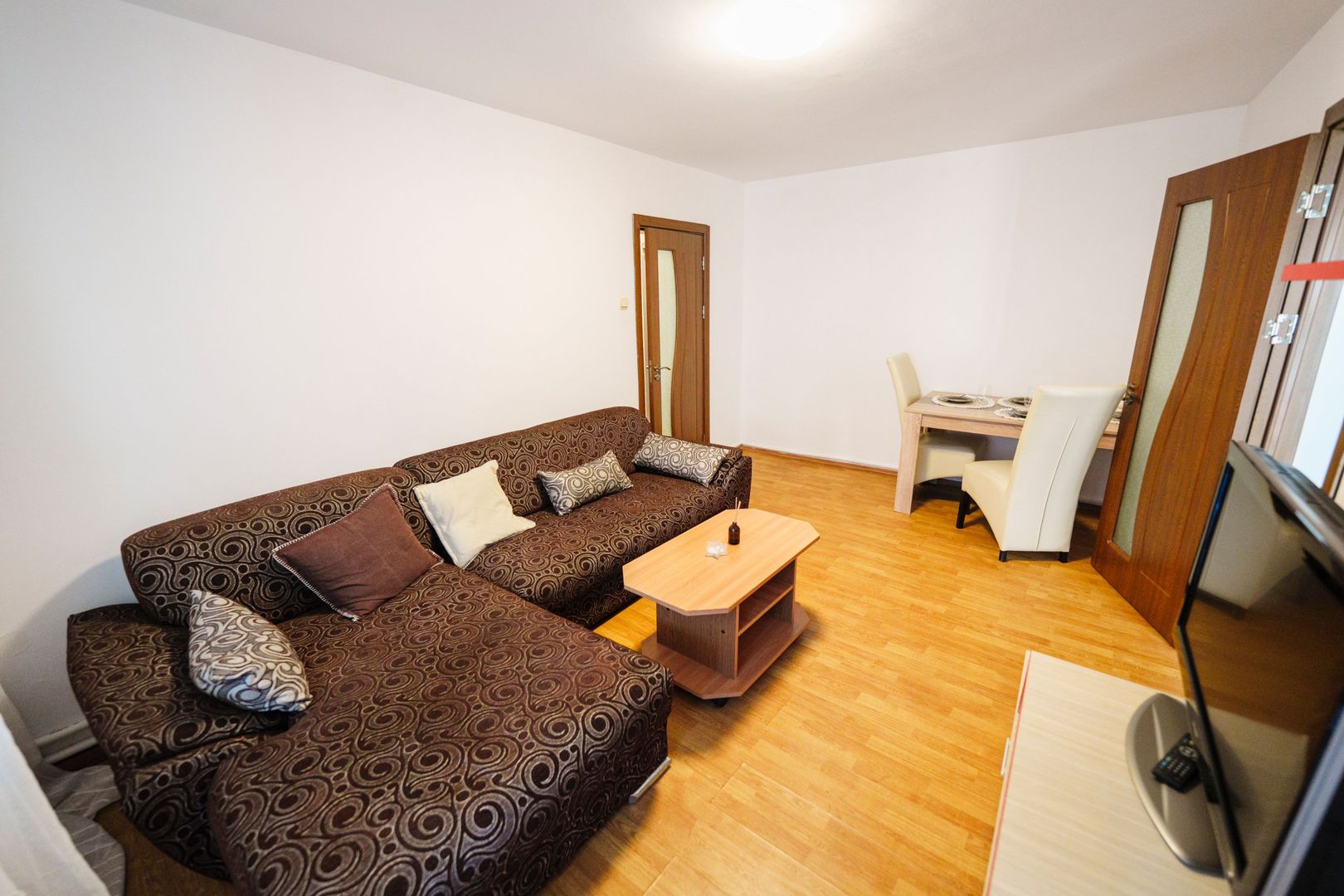 Apartament 2 camere de vanzare Petre Ispirescu - Facultatea de Drept - Poză 1