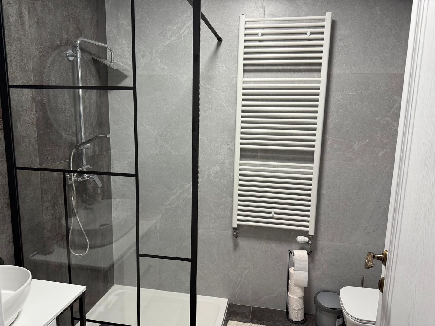 Casa de Vanzare | Ipotesti 120Mp | Complet Mobilată - Poză 8