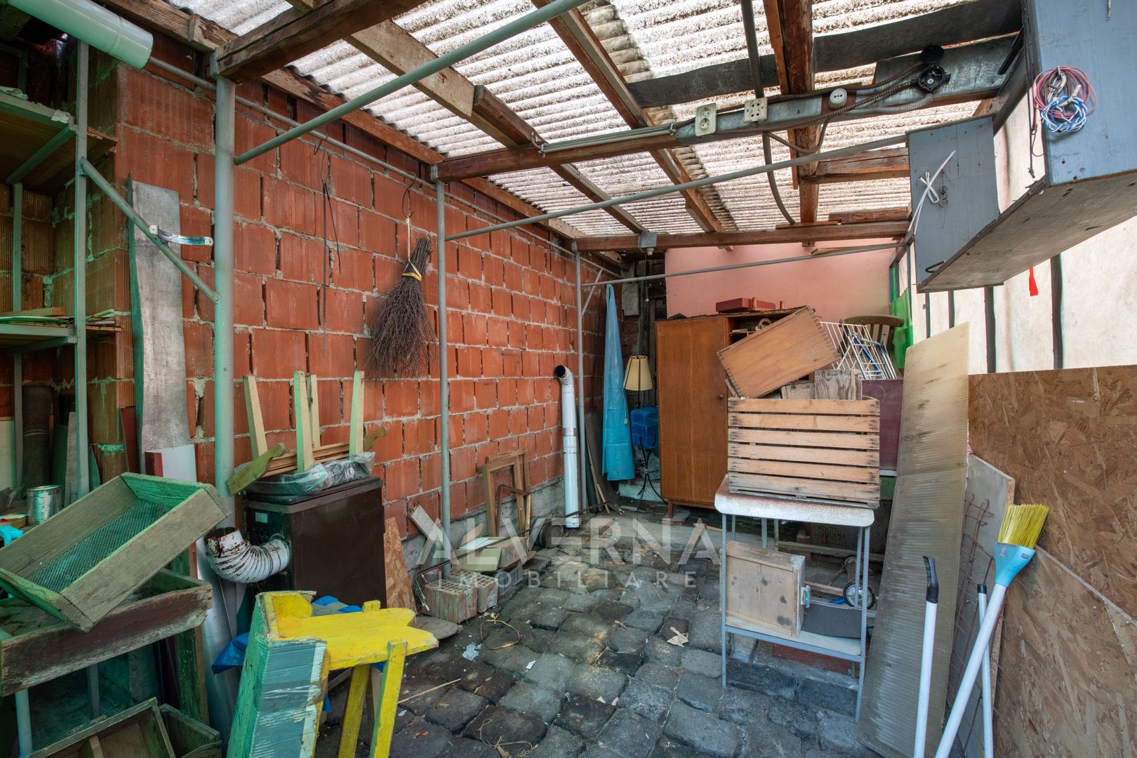 Casa individuala cu 2 camere, teren si acces auto langa Cluj Arena - Poză 5