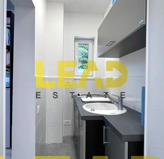 Casa renovata complet! 210 mp utili pe teren de 548 mp! - Poză 20