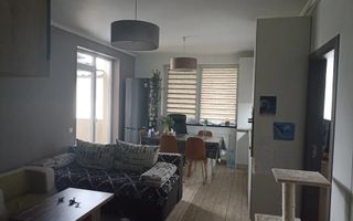 Apartament cu 3 camere de vanzare in Floresti - Poză 1