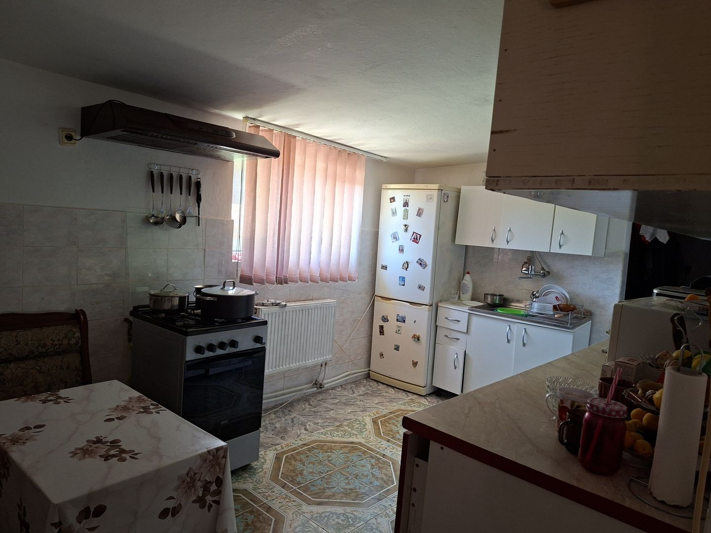 BRASADAS vinde casa 4 cam teren 1400mp zona BOTIZULUI. - Poză 8