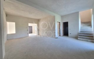 Casa generoasa cu 5 camere, 2 bai, dressing si parcare – Sura Mica - Poză 13