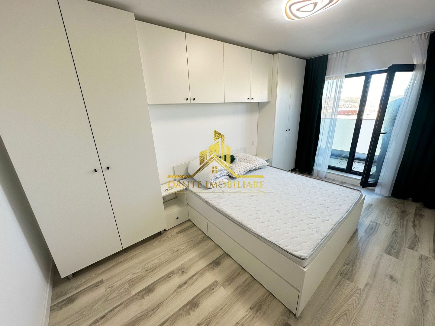 3 camere, mobilat modern, terasa, Seasons, Zorilor, Pet Friendly - Poză 10
