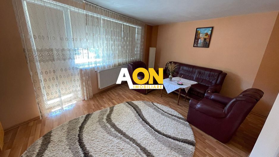 Casă cu 6 camere, teren 912 mp, garaj dublu, în zona Cetate-Schit - Poză 7