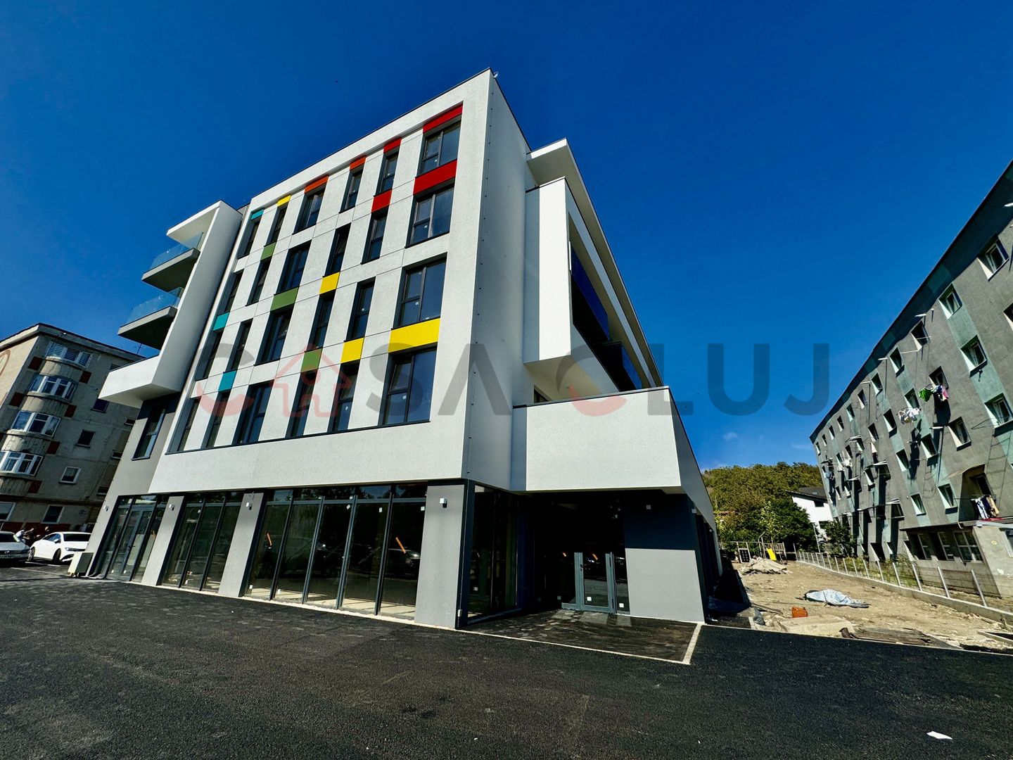 Apartament cu 3 camere, bloc 2024, zona Auchan, Iris ! - Poză 9