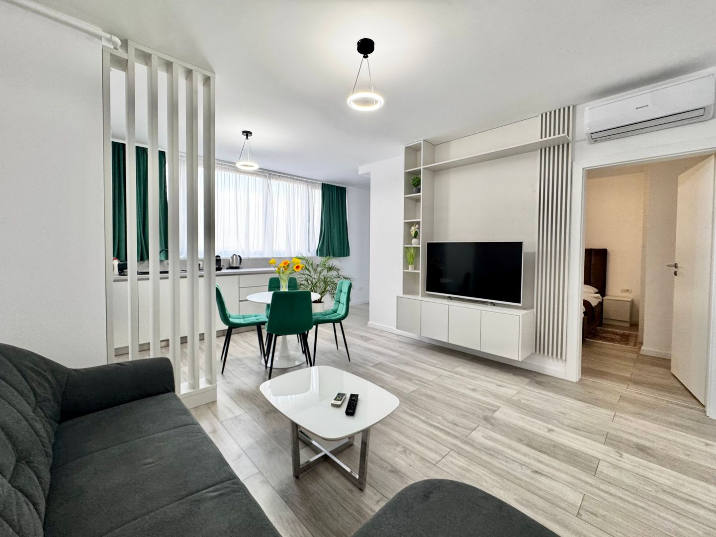 Apartament 2 camere în XCITY TOWER – vibrant, ideal pentru investiție - Poză 2