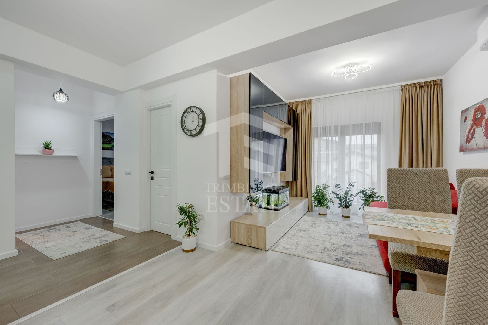 APARTAMENTUL SUPERB decomandat, et. 1/3 ! Bloc 2019 - Poză 1