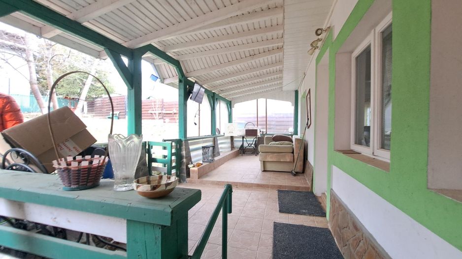 Casa vacanta sau locuinta Varfuri - Poză 1