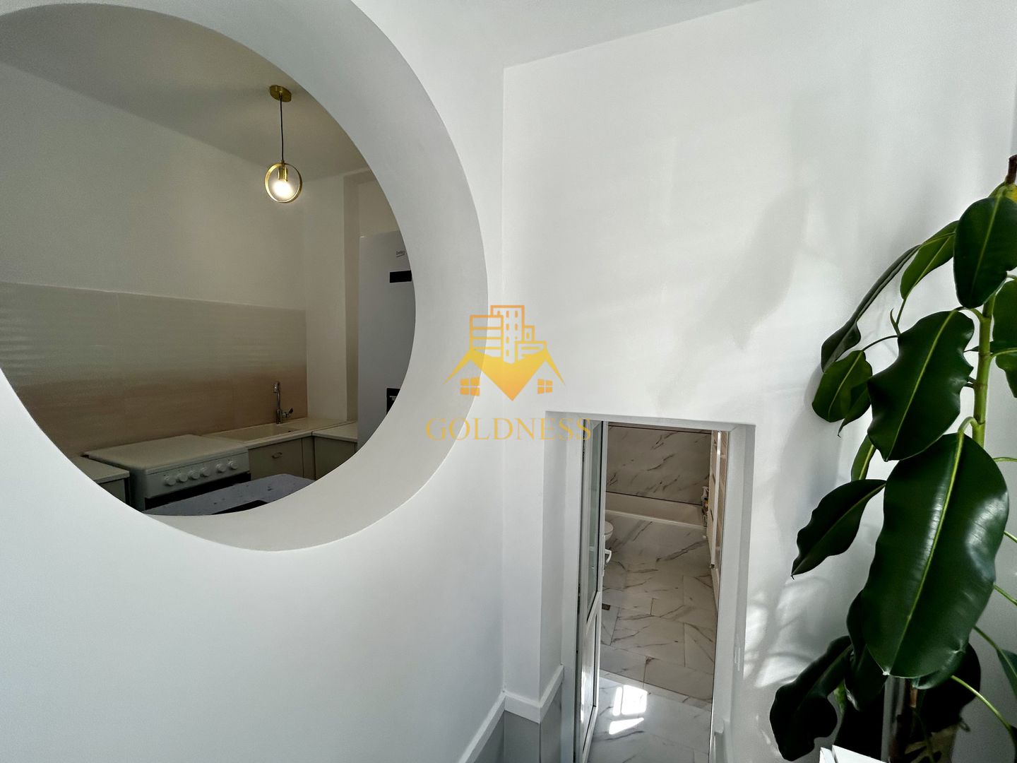 3 camere, modern, curte 105 mp, Parcul Central, Polivalenta, central - Poză 8