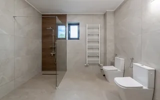 Casă spațioasă cu 8 camere - Pitești - 0% Comision - Poză 14