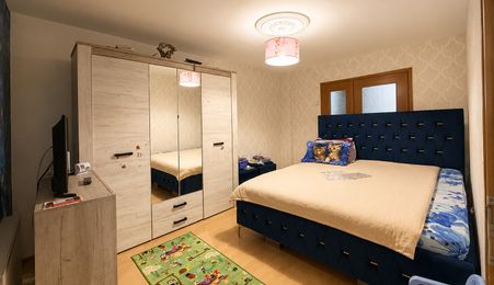 Apartament 2 camere decomandat ,49 mp, Parter, balcon, boxă