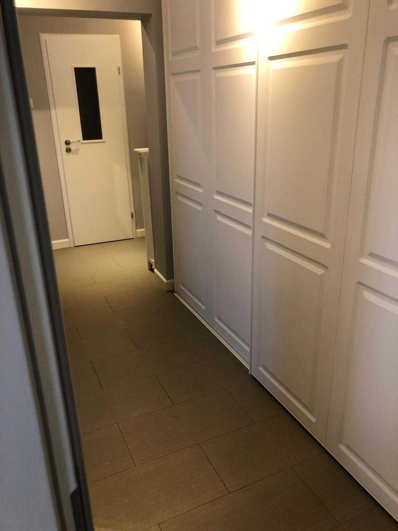 3 camere renovate, 2 bai, 2 balcoane, boxa la subsol, zona Diham - Poză 7