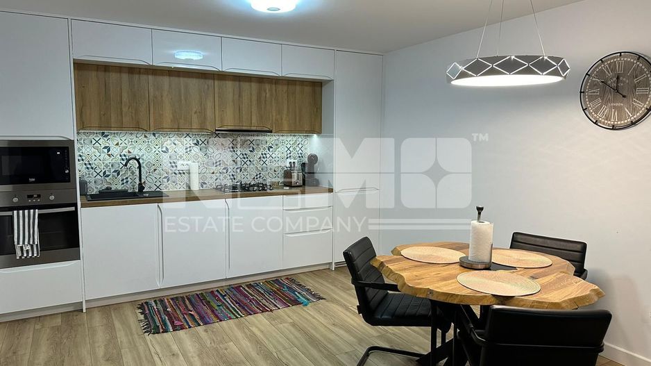 Casa 11 camere | Ipotesti, Suceava | 800 MP teren | 510.000€ - Poză 9