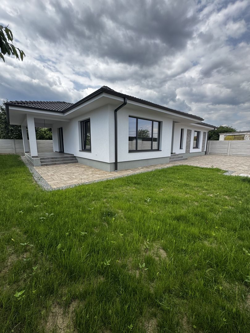 Casa pe un nivel zona Cetate - Poză 1