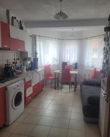 Casa cu teren in Breazu, Rediu - 4 camere, 700 mp teren - Poză 6
