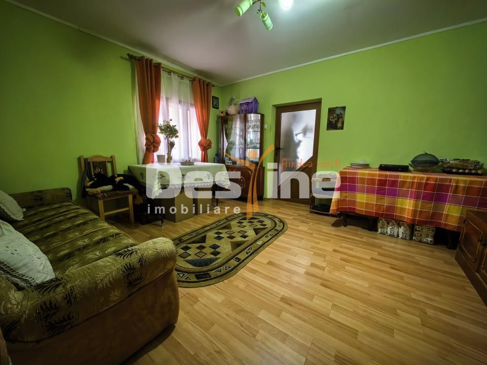 Casă 4 camere și 720 mp teren + beci și anexe - Poză 9