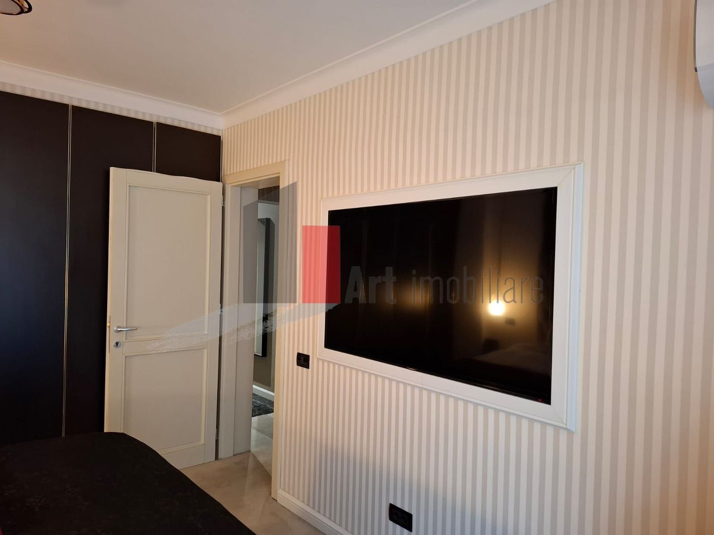 Apartamentul "SCARSITA" , bloc exclusivist, bloc nou - Poză 16