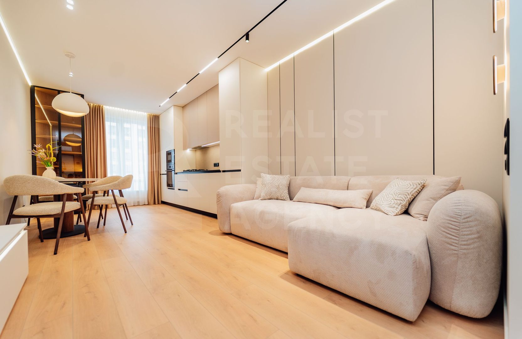 Vânzare, apartament, 2 camere, str.  Ioana Radu, Buiucani - Poză 1