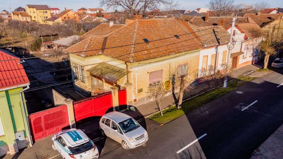 Casă cu teren generos în Pârneava - Poză 6