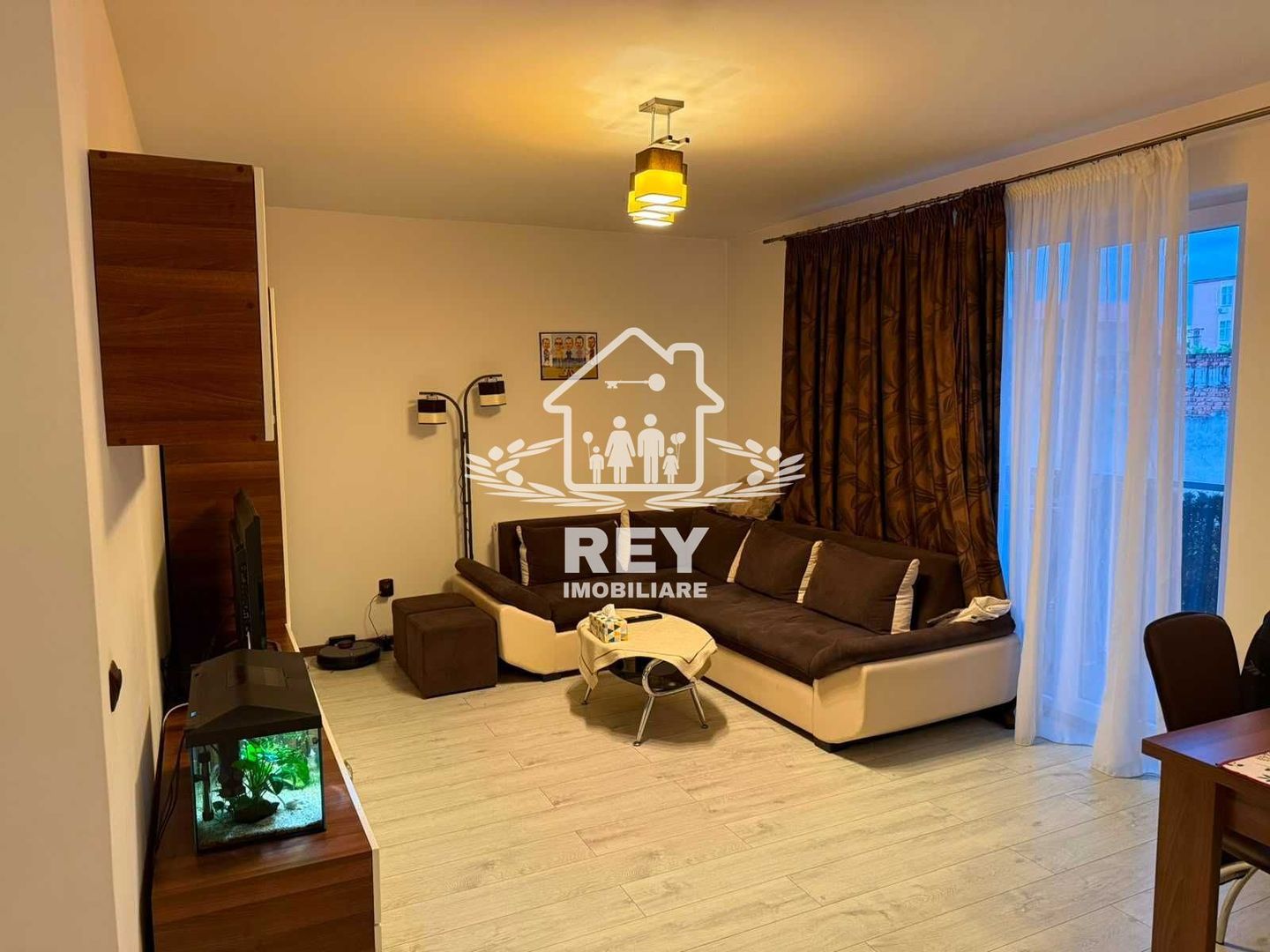 Apartament etaj 1/City Residence – Mobilat, Utilat, Parcare, Balcon - Poză 1