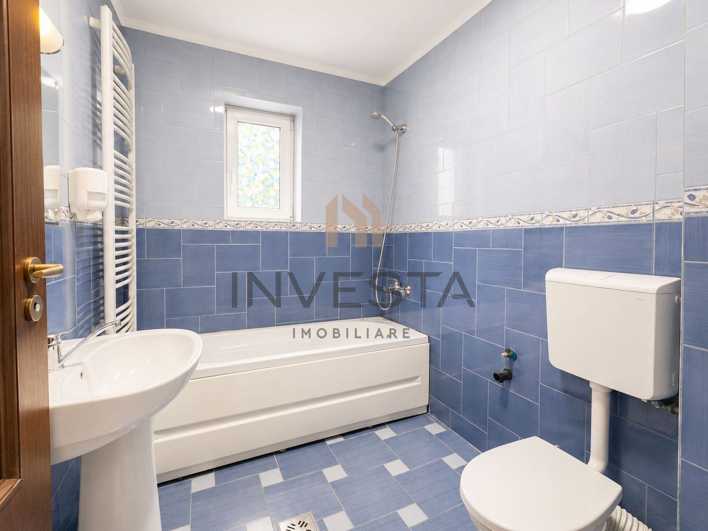 Casa individuala cu 4 camere de inchiriat in Andrei Muresanu - Poză 9