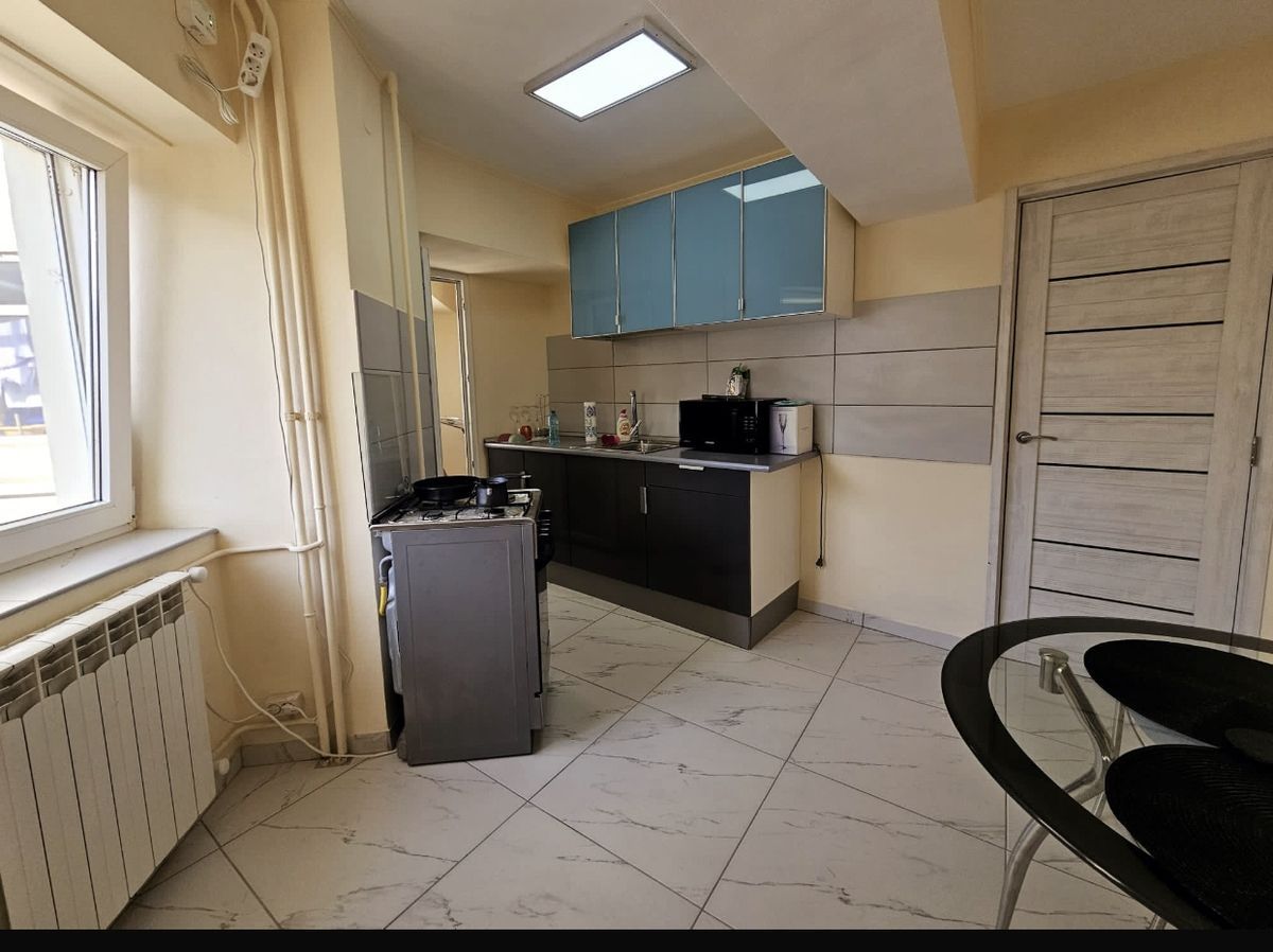 Închiriez apartament 2 camere modern, Unirii, spațios - Poză 6