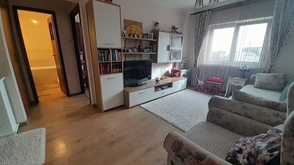 Apartament spatios cu patru camere zona -Bucovina - Poză 3