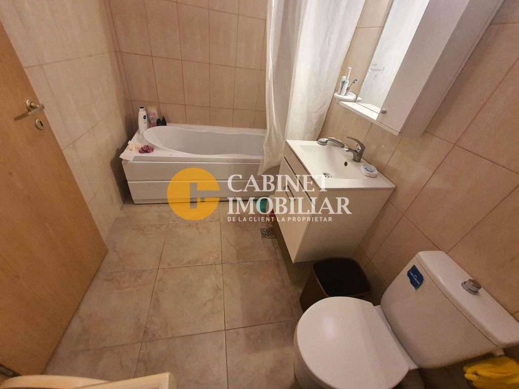 Cug Etaj 3 cu Pod Apartament cu 1 camera 45 mp - Poză 7