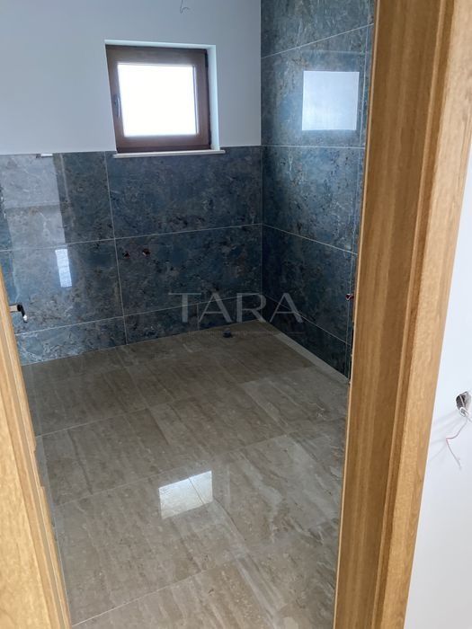 Casa cu 4 camere de vanzare in Apahida - Poză 3