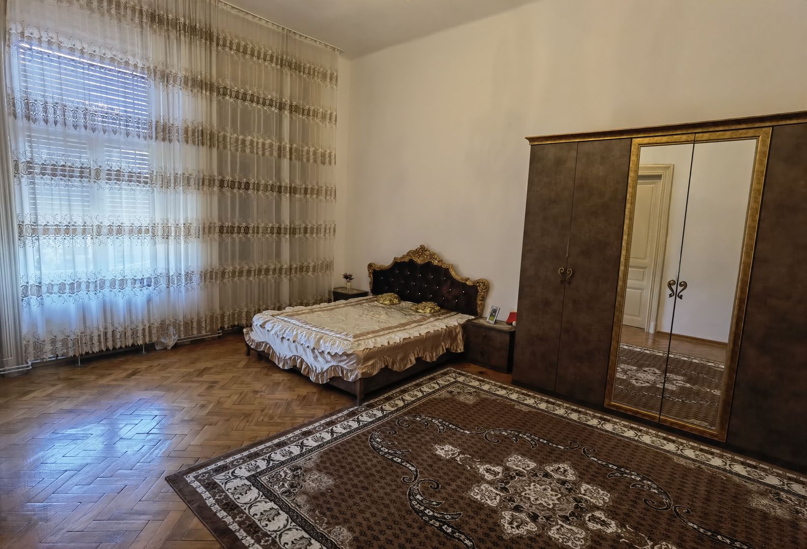 Apartament cu 4 cam. cladire istorica în zona Iosefin - Poză 1