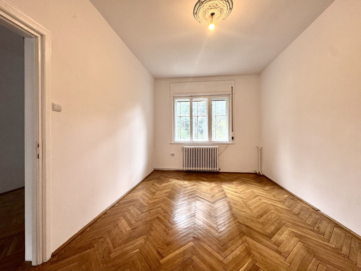 Apartament spațios într-o vilă, cu 2 garaje și terase – zona Iosefin - Poză 13