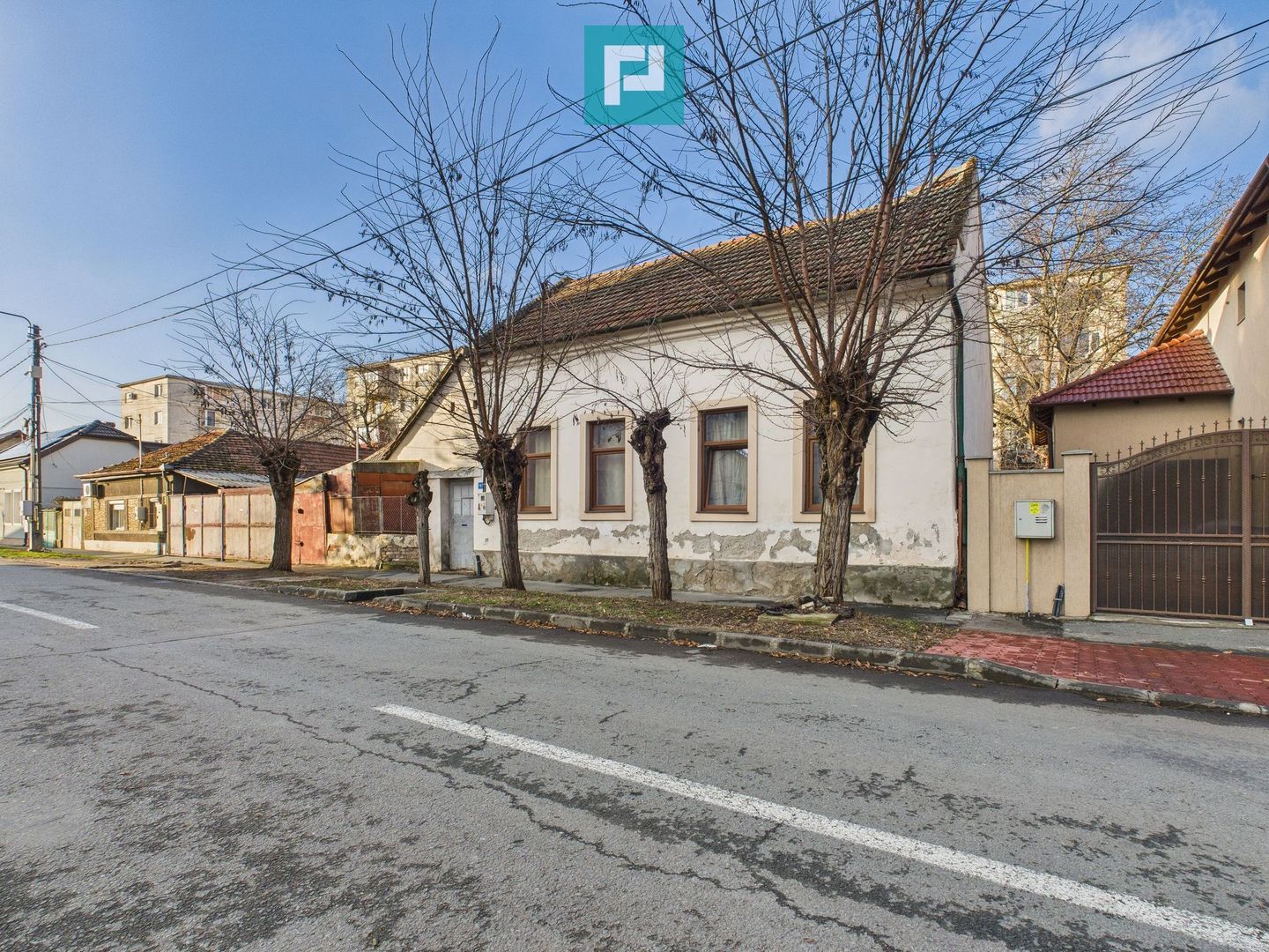 Casă individuală cu anexă în Vaicu - Poză 1