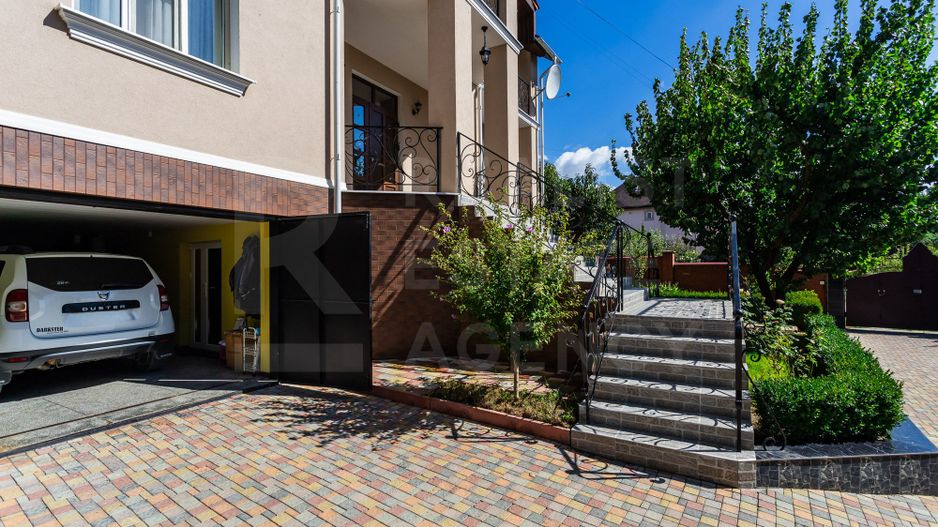 Vânzare, casă, 5 camere, str. Gura Văii, sect. Riscani - Poză 4